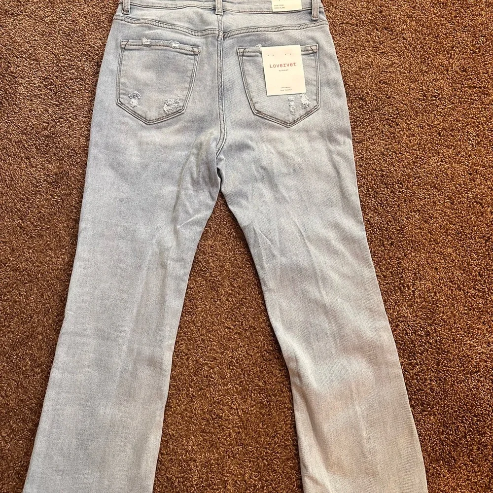 Women's light wash blue Jeans - Picture 3 of 4